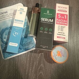 5-in-1 Facial Serum - White and Red